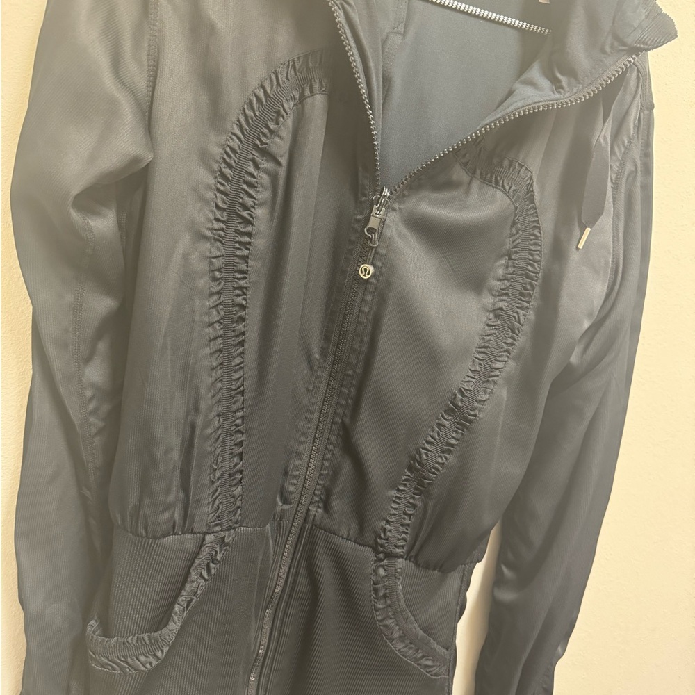 Lululemon studio tech jacket - Picture 7 of 8